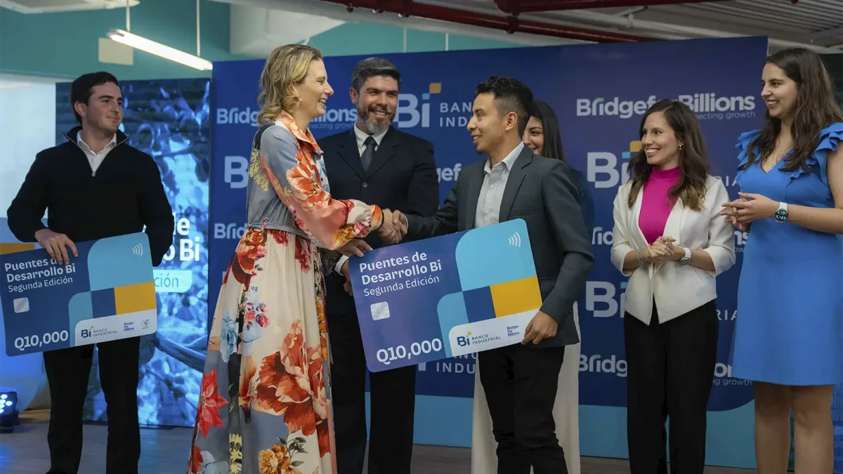 Banco industrial y Bridge for Billions presentan a los ganadores de la segunda edición del programa Puentes de Desarrollo Bi