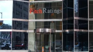 Fitch-fachada-calificadora-de-riesgo-1